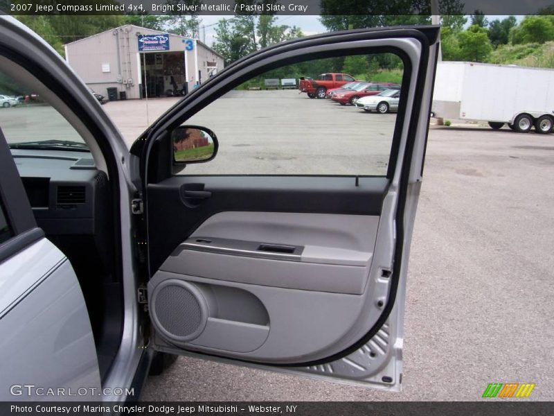 Bright Silver Metallic / Pastel Slate Gray 2007 Jeep Compass Limited 4x4