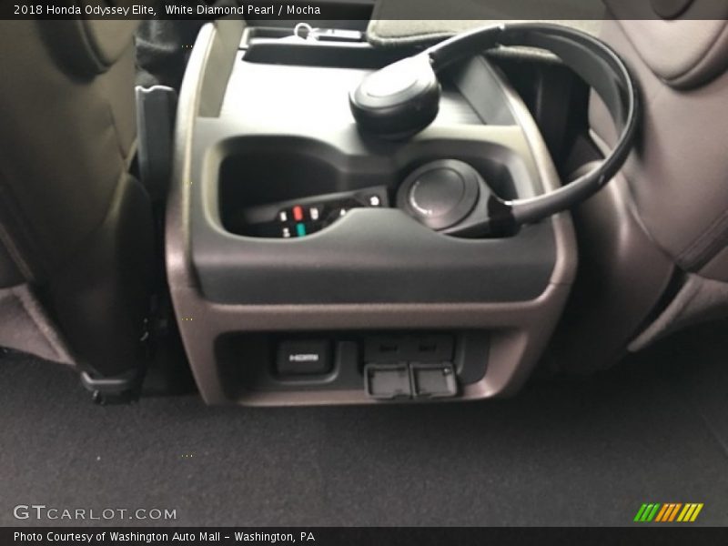 White Diamond Pearl / Mocha 2018 Honda Odyssey Elite