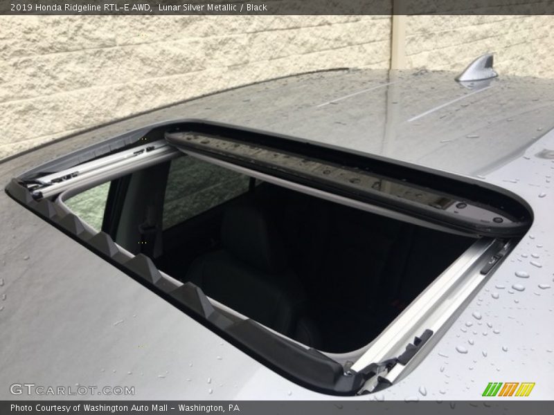 Lunar Silver Metallic / Black 2019 Honda Ridgeline RTL-E AWD