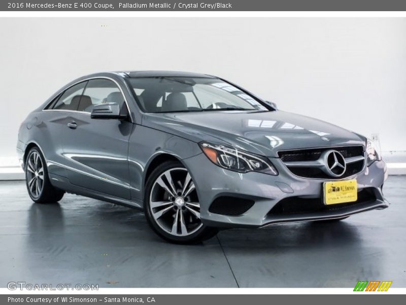 Front 3/4 View of 2016 E 400 Coupe