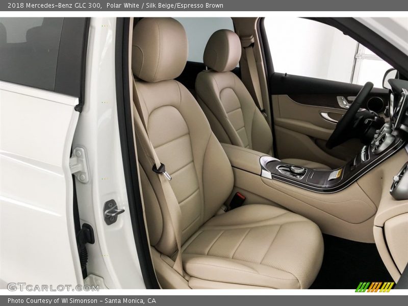 Polar White / Silk Beige/Espresso Brown 2018 Mercedes-Benz GLC 300