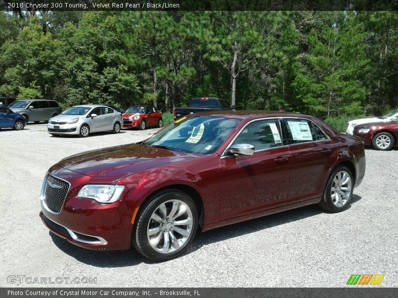 Velvet Red Pearl / Black/Linen 2018 Chrysler 300 Touring