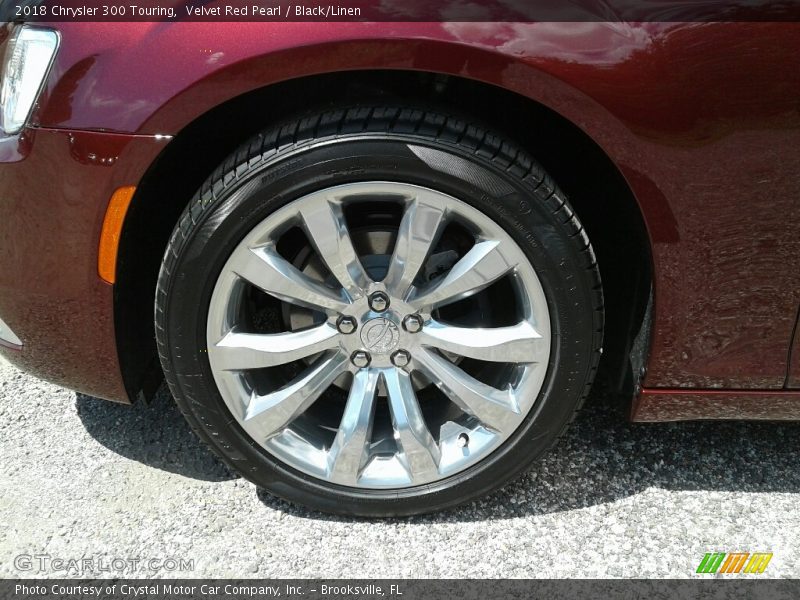 Velvet Red Pearl / Black/Linen 2018 Chrysler 300 Touring