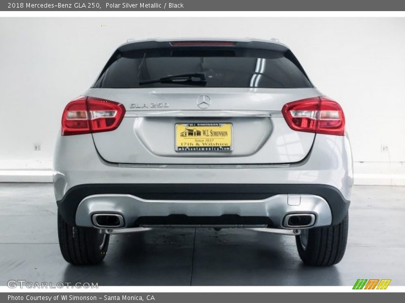 Polar Silver Metallic / Black 2018 Mercedes-Benz GLA 250
