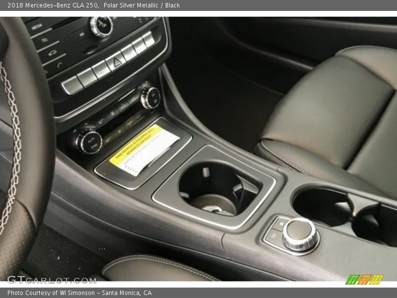 Polar Silver Metallic / Black 2018 Mercedes-Benz GLA 250