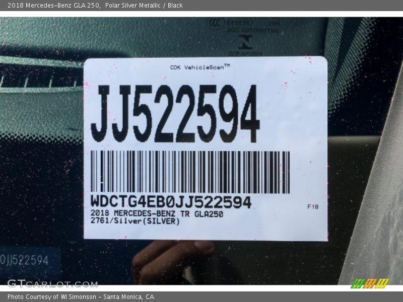 Polar Silver Metallic / Black 2018 Mercedes-Benz GLA 250