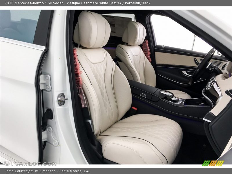 designo Cashmere White (Matte) / Porcelain/Black 2018 Mercedes-Benz S 560 Sedan