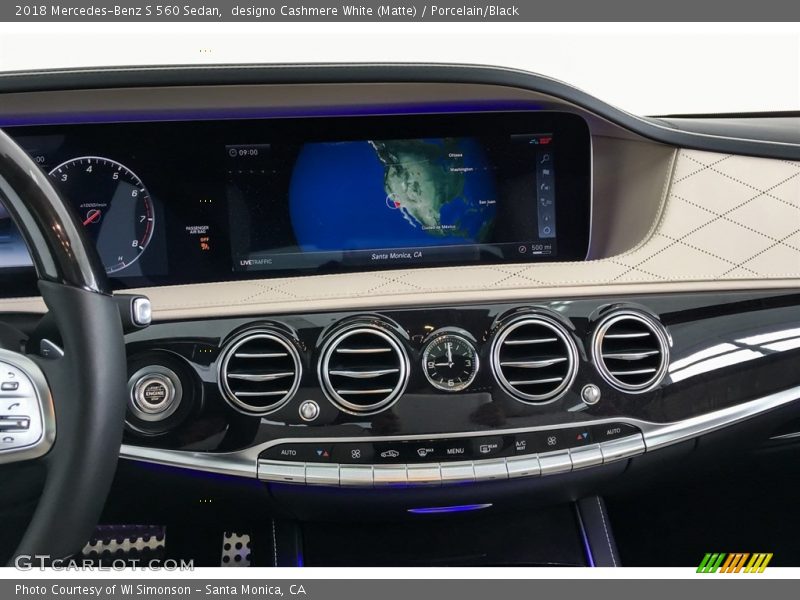 designo Cashmere White (Matte) / Porcelain/Black 2018 Mercedes-Benz S 560 Sedan