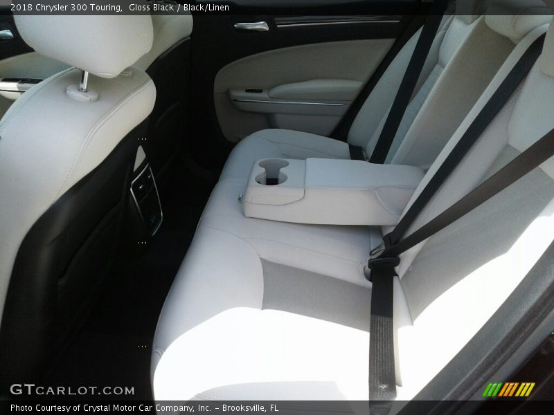 Gloss Black / Black/Linen 2018 Chrysler 300 Touring