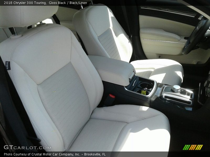 Gloss Black / Black/Linen 2018 Chrysler 300 Touring