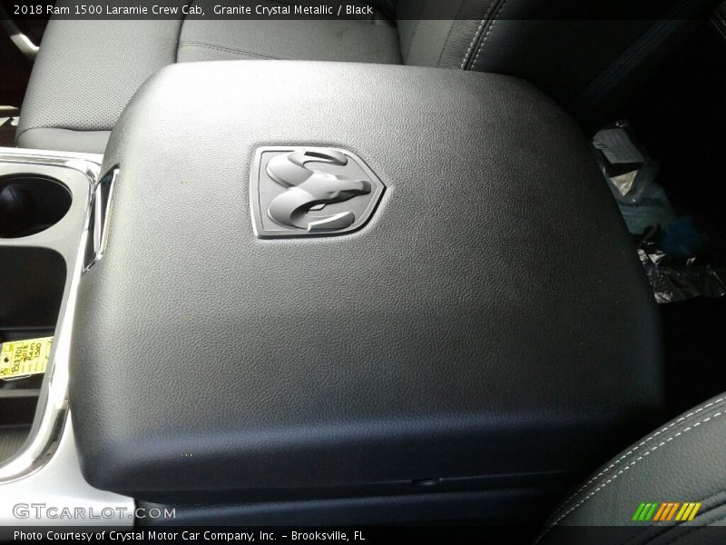Granite Crystal Metallic / Black 2018 Ram 1500 Laramie Crew Cab