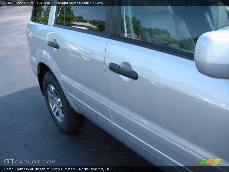 Starlight Silver Metallic / Gray 2004 Honda Pilot EX-L 4WD