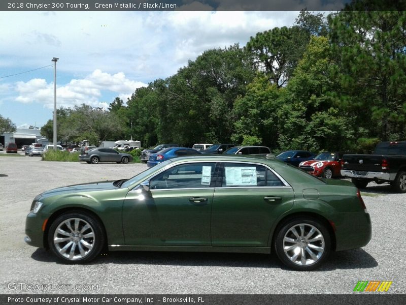 Green Metallic / Black/Linen 2018 Chrysler 300 Touring