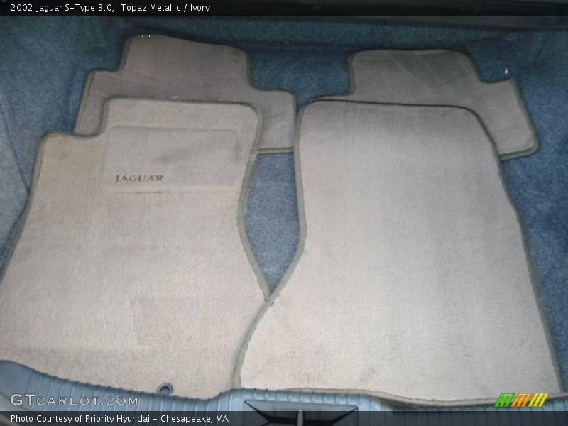 Topaz Metallic / Ivory 2002 Jaguar S-Type 3.0