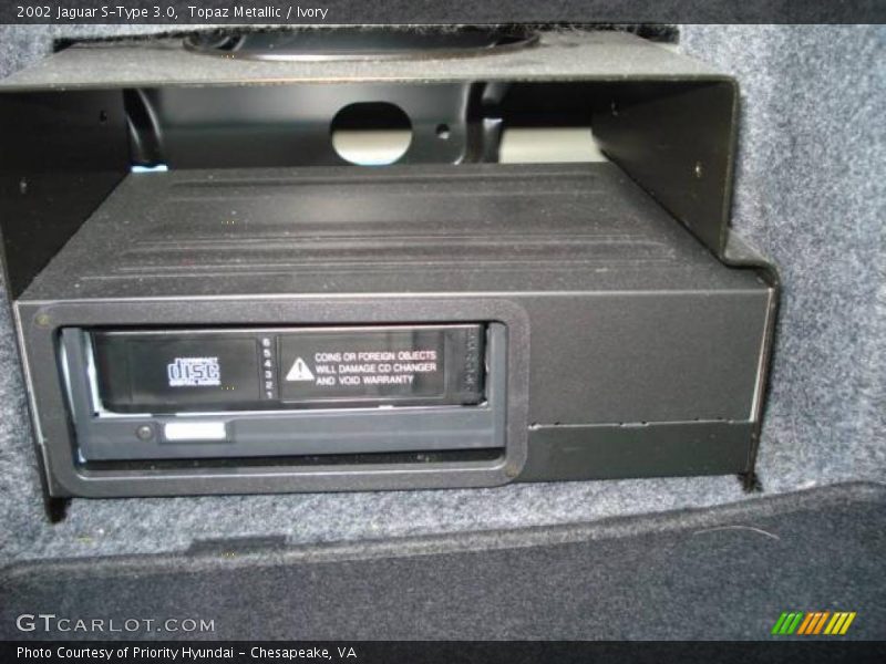 Topaz Metallic / Ivory 2002 Jaguar S-Type 3.0