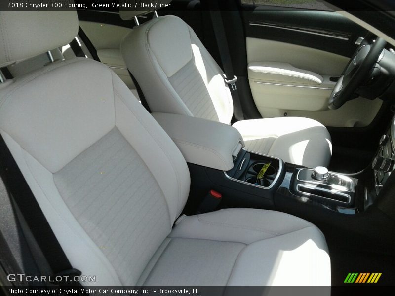 Green Metallic / Black/Linen 2018 Chrysler 300 Touring