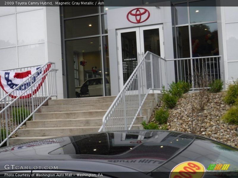 Magnetic Gray Metallic / Ash 2009 Toyota Camry Hybrid