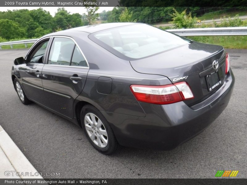 Magnetic Gray Metallic / Ash 2009 Toyota Camry Hybrid