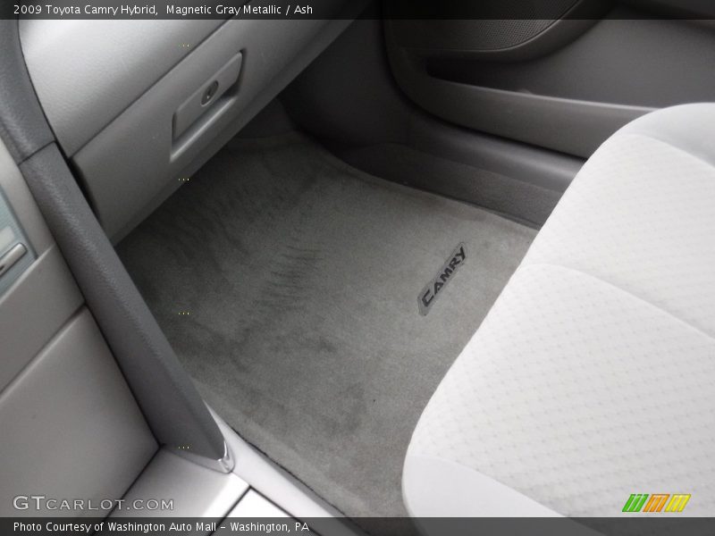 Magnetic Gray Metallic / Ash 2009 Toyota Camry Hybrid