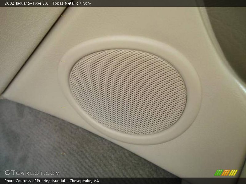 Topaz Metallic / Ivory 2002 Jaguar S-Type 3.0