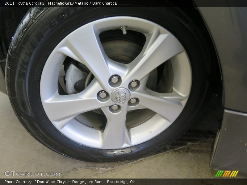 Magnetic Gray Metallic / Dark Charcoal 2011 Toyota Corolla S