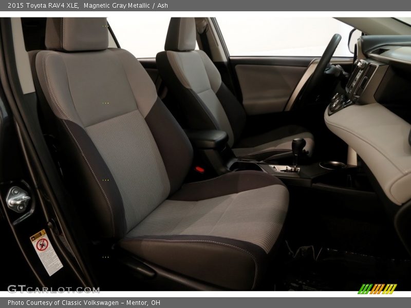 Magnetic Gray Metallic / Ash 2015 Toyota RAV4 XLE