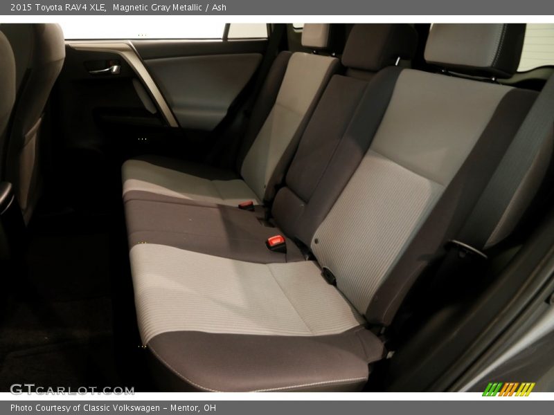 Magnetic Gray Metallic / Ash 2015 Toyota RAV4 XLE