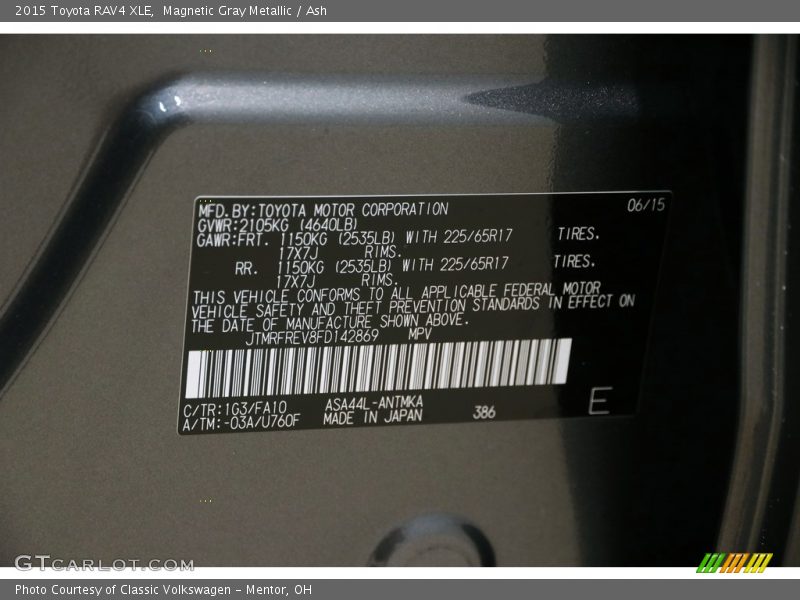 Magnetic Gray Metallic / Ash 2015 Toyota RAV4 XLE