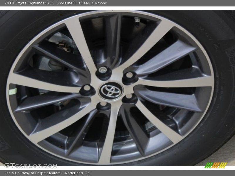 Shoreline Blue Pearl / Almond 2018 Toyota Highlander XLE