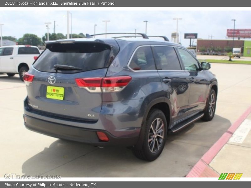 Shoreline Blue Pearl / Almond 2018 Toyota Highlander XLE