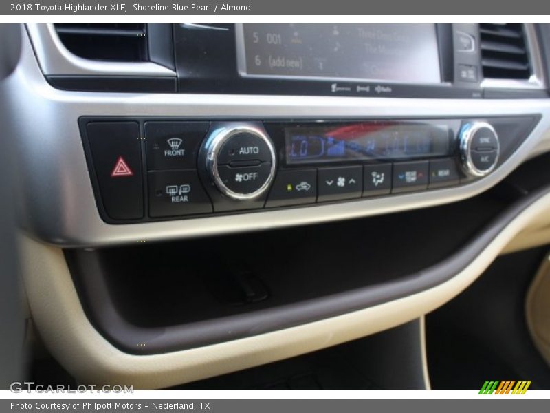 Shoreline Blue Pearl / Almond 2018 Toyota Highlander XLE