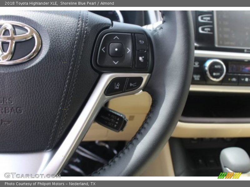 Shoreline Blue Pearl / Almond 2018 Toyota Highlander XLE