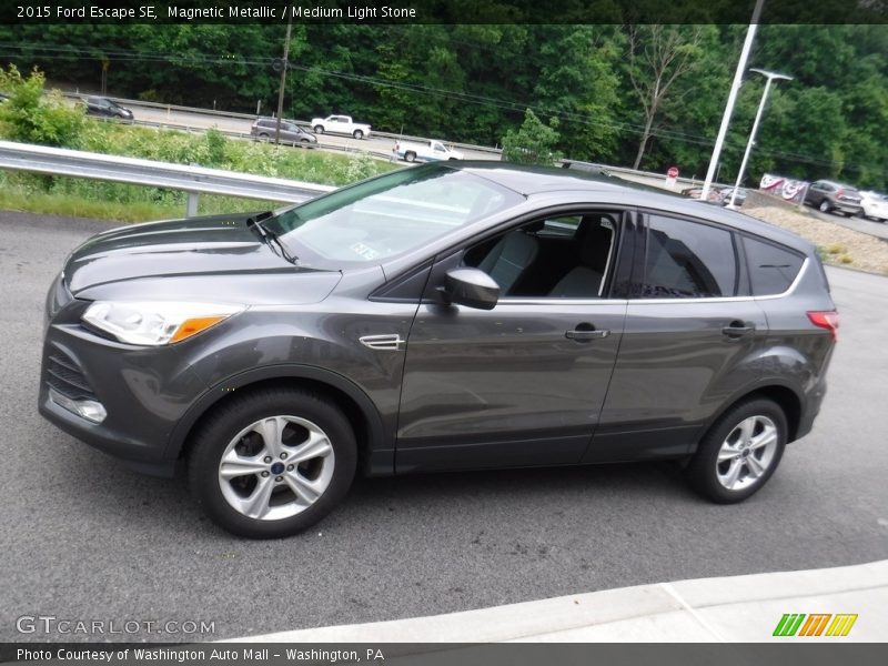 Magnetic Metallic / Medium Light Stone 2015 Ford Escape SE
