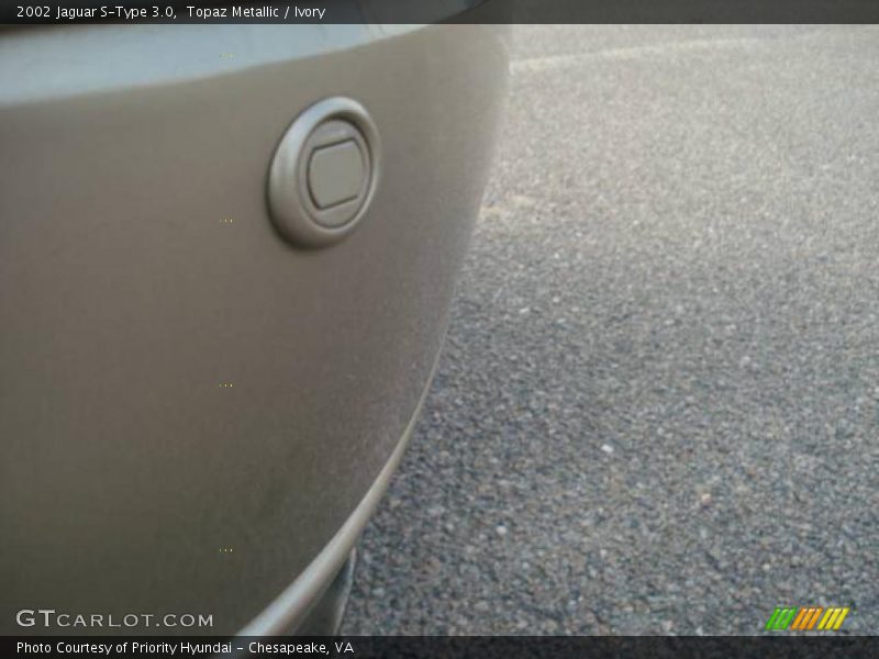 Topaz Metallic / Ivory 2002 Jaguar S-Type 3.0
