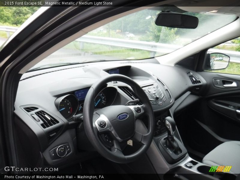 Magnetic Metallic / Medium Light Stone 2015 Ford Escape SE