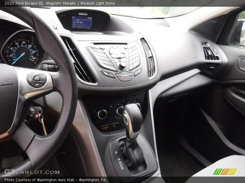 Magnetic Metallic / Medium Light Stone 2015 Ford Escape SE