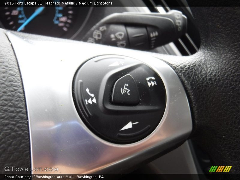 Magnetic Metallic / Medium Light Stone 2015 Ford Escape SE