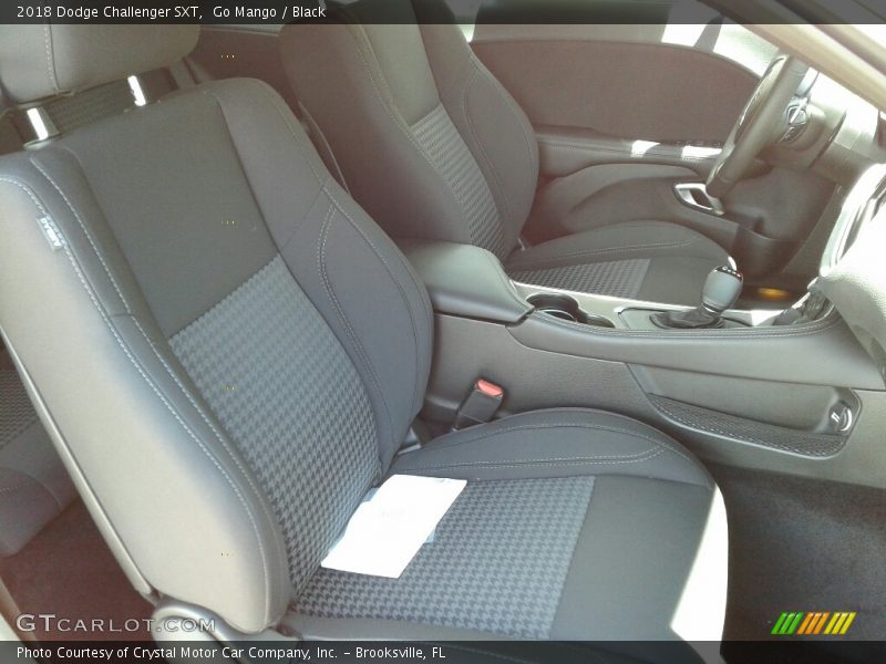 Go Mango / Black 2018 Dodge Challenger SXT