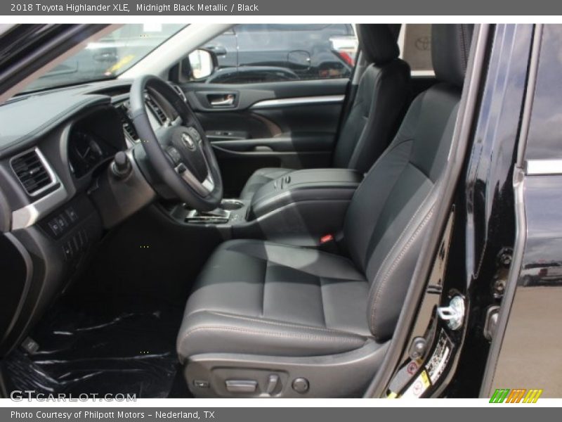 Midnight Black Metallic / Black 2018 Toyota Highlander XLE
