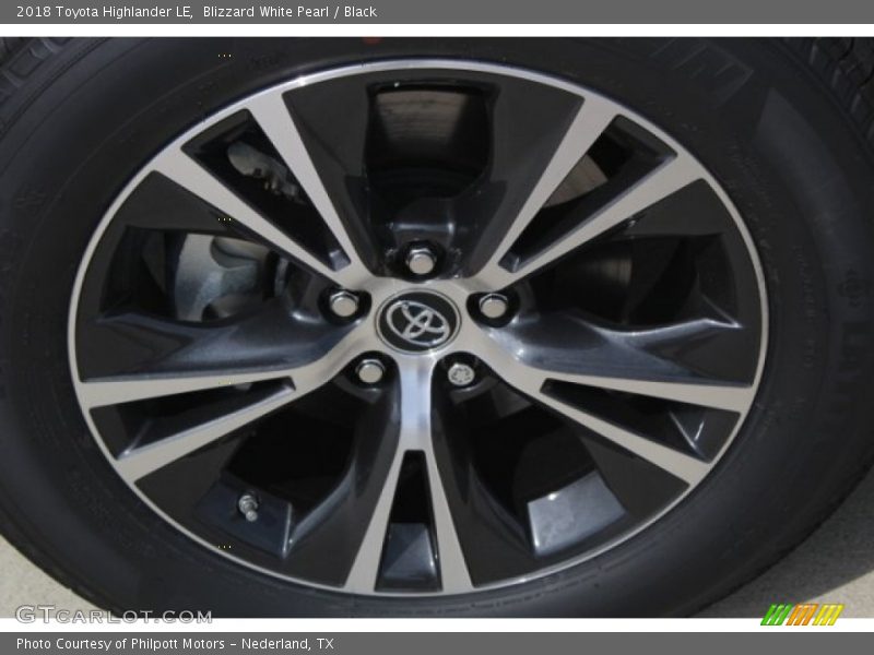Blizzard White Pearl / Black 2018 Toyota Highlander LE
