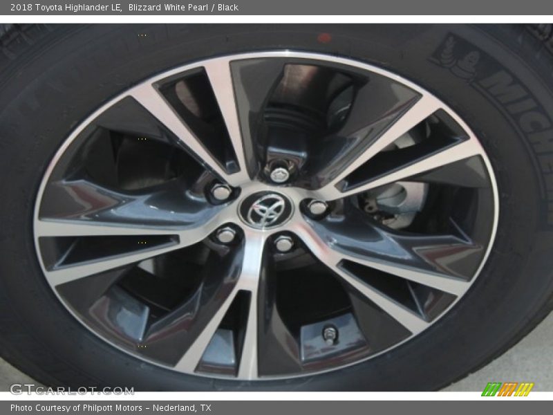 Blizzard White Pearl / Black 2018 Toyota Highlander LE