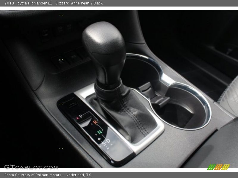 Blizzard White Pearl / Black 2018 Toyota Highlander LE