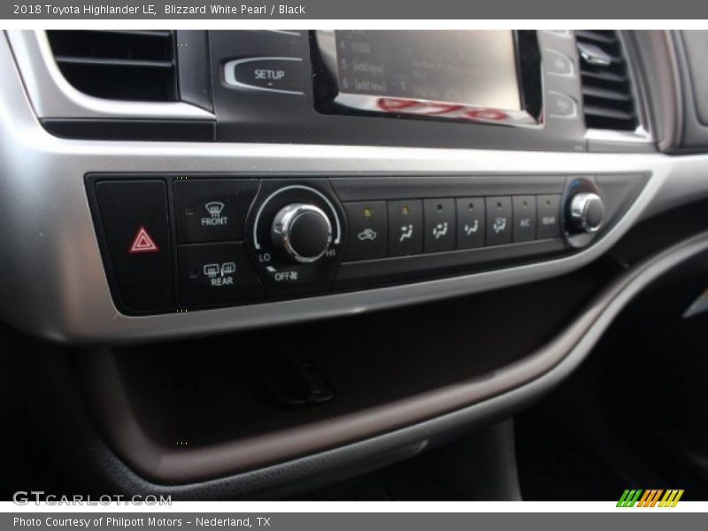 Blizzard White Pearl / Black 2018 Toyota Highlander LE