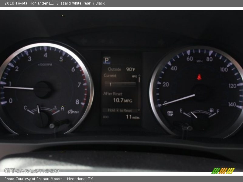 Blizzard White Pearl / Black 2018 Toyota Highlander LE