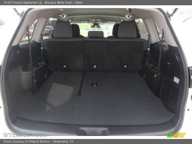 Blizzard White Pearl / Black 2018 Toyota Highlander LE