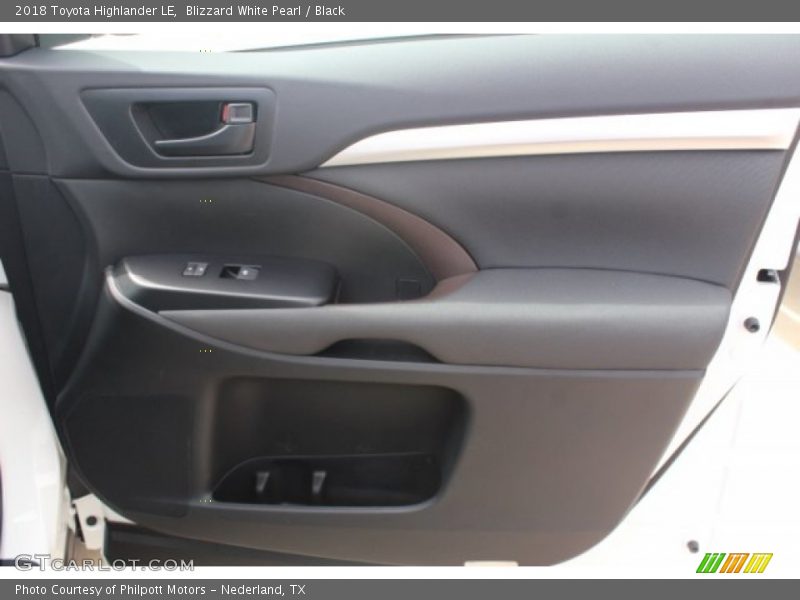 Blizzard White Pearl / Black 2018 Toyota Highlander LE