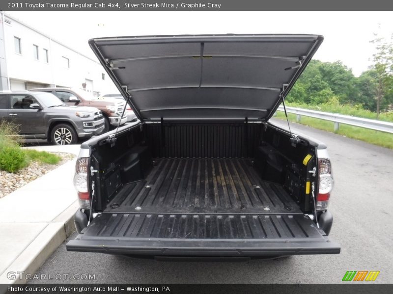 Silver Streak Mica / Graphite Gray 2011 Toyota Tacoma Regular Cab 4x4
