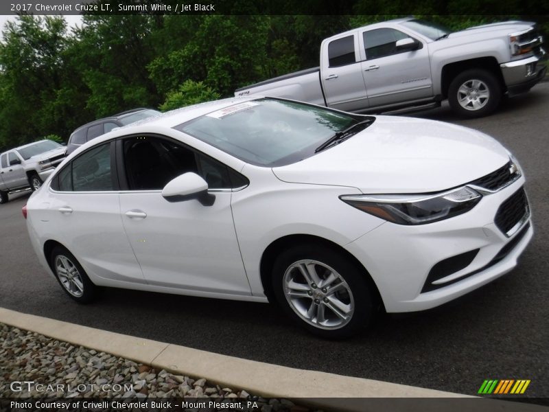 Summit White / Jet Black 2017 Chevrolet Cruze LT