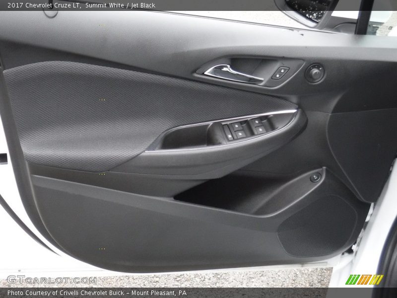 Summit White / Jet Black 2017 Chevrolet Cruze LT