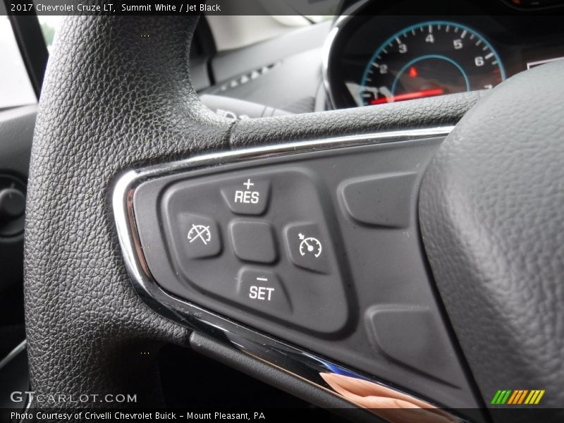 Summit White / Jet Black 2017 Chevrolet Cruze LT